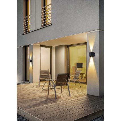 Светодиодный настенный светильник на солнечной батарее с датчиком LED/2W/5V IP54 1300 mAh
