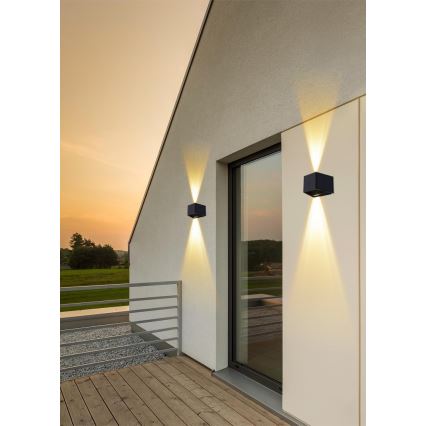 Світлодіодний настінний світильник з датчиком на сонячній батареї LED/2W/5V IP54 1300 mAh
