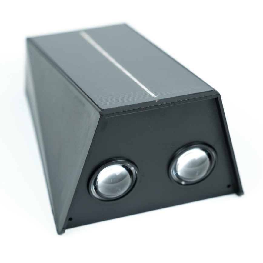 Светодиодный настенный светильник на солнечной батарее с датчиком LED/2W/5V IP54 1300 mAh