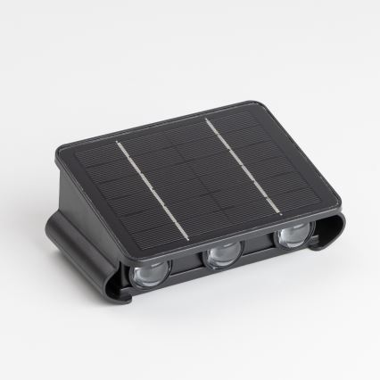 Світлодіодний настінний світильник з датчиком на сонячній батареї LED/2W/5V IP54 1300 mAh
