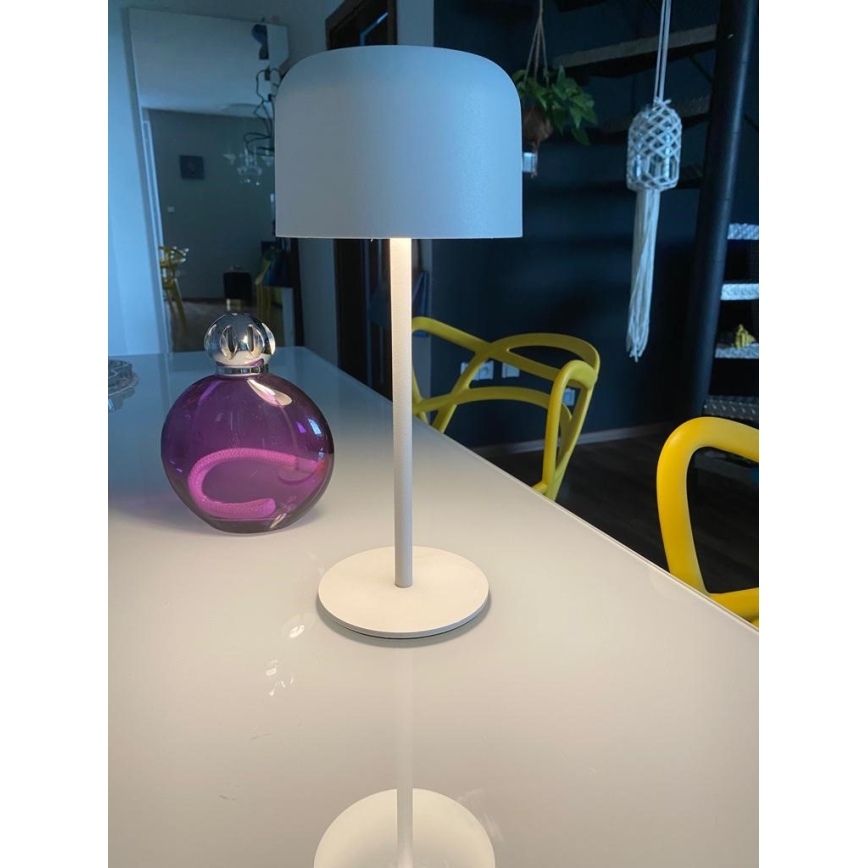 LED з регулюванням яскравості вуличний сонячна лампа LED/4W/5V 3600mAh IP44