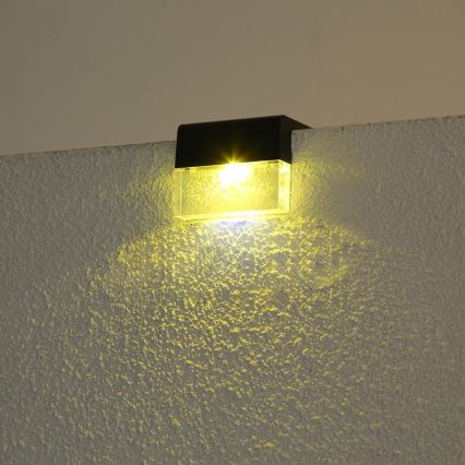 НАБОР 2x Светодиодный настенный RGB-светильник на солнечной батарее LED/1W/1,2V 3500K IP65