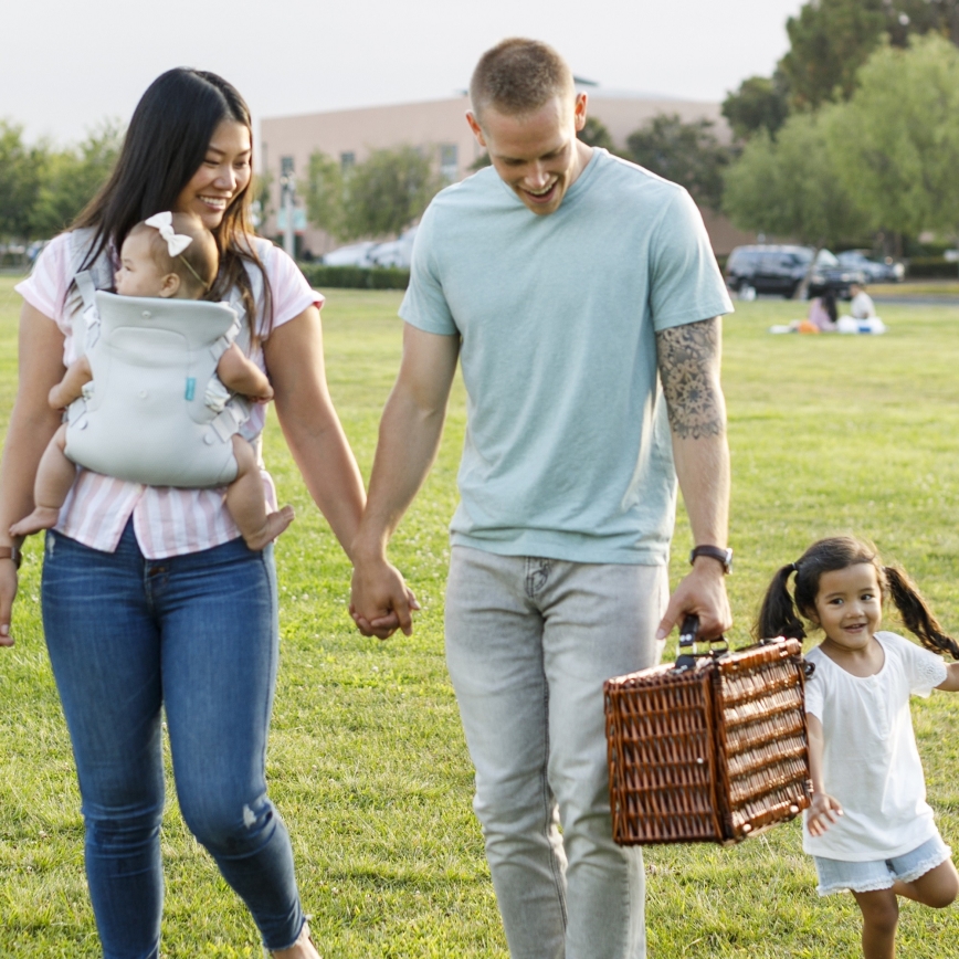 Infantino - Дитячий слінг FLIP 4в1 світло-сірий