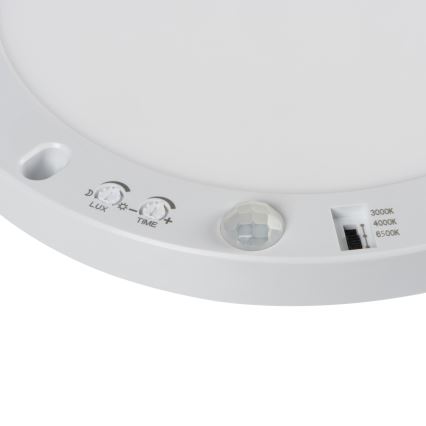 LED Стельовий/вбудований світильник з датчиком руху 2в1 ERGA LED/17W/230V 3000/4000/6500K білий