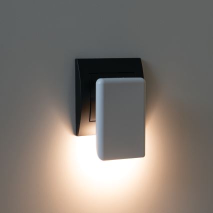 LED-ночник с датчиком сумерек для розетки ORISA LED/0,28W/230V белый