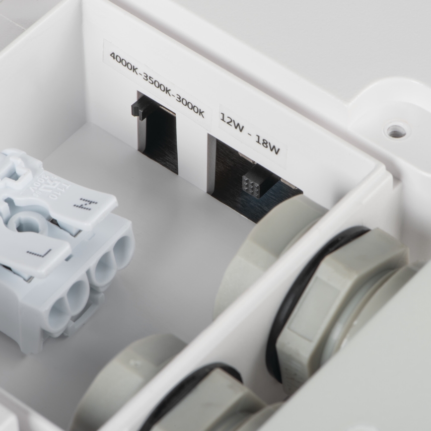 Вуличний світлодіодний стельовий світильник BENO LED/12/18W/230V 3000/3500/4000K IP65 білий квадратний