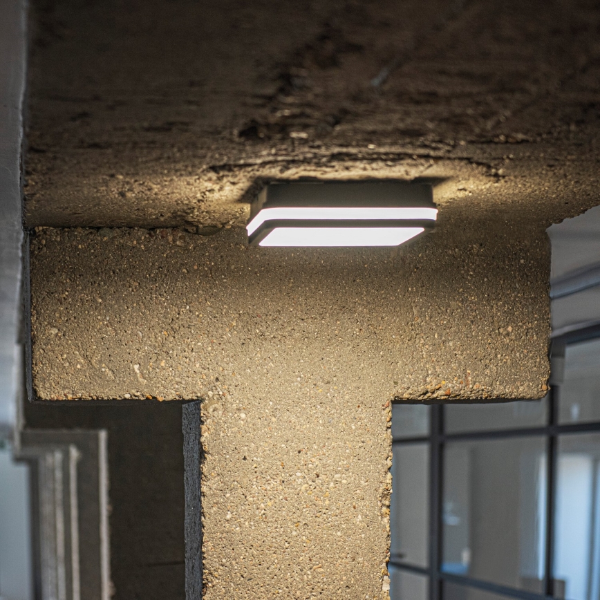 Вуличний світлодіодний стельовий світильник з датчиком руху BENO LED/24/30W/230V 3000/3500/4000K IP65 антрацит квадратний