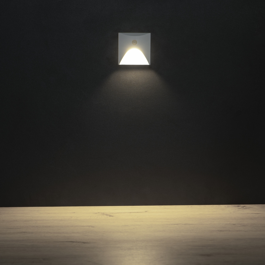 Лестничный LED-светильник с датчиками движения и сумерек EXIN LED/2,5W/230V 4000K IP65 белый, квадратный