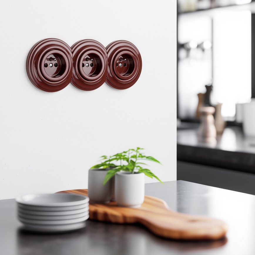 Kliklap - тройная ретро-розетка для дома с рамкой, 230 В, коричневая