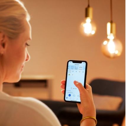 LED лампочка з регулюванням яскравості FILAMENT C35 E14/4,9W/230V 2700-6500K CRI 90 Wi-Fi – WiZ