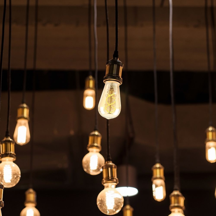 LED лампочка з регулюванням яскравості FILAMENT ST64 E27/4,8W/230V 1800K