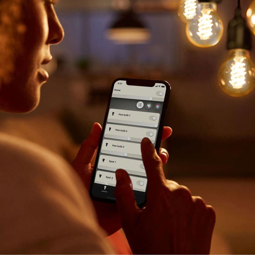 LED лампочка з регулюванням яскравості Philips Hue WHITE FILAMENT A60 E27/7W/230V 2100K