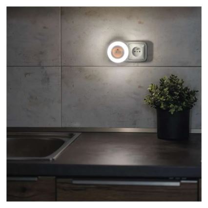 LED нічник із сенсором і розеткою LED/0,3W/230V