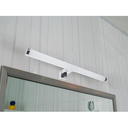 LED-освітлення для дзеркала ванної кімнати LED/10 Вт/230 В 45 см IP44 глянцевий хром