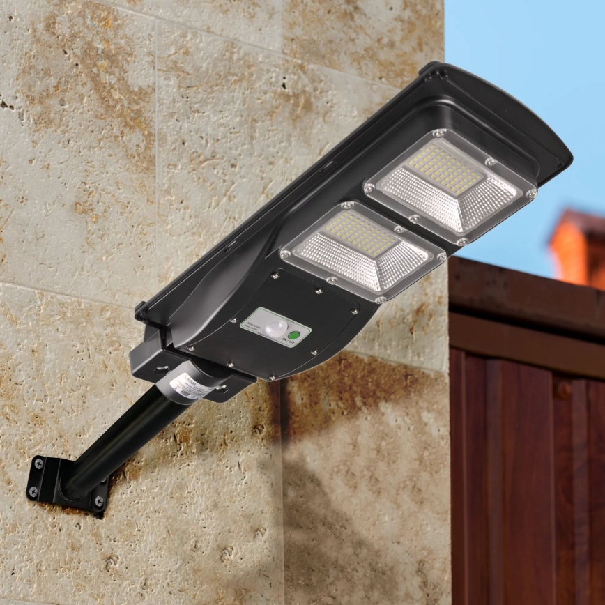 LED Прожектор з датчиком на сонячній батареї STREET 2xLED/6W/3,2V IP65 + ДК