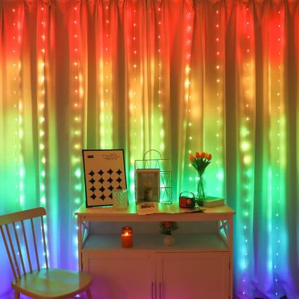 LED RGB Різдвяна гірлянда-штора з регулюванням яскравості WIZARD 300xLED/USB 3x3 м + пульт дистанційного керування