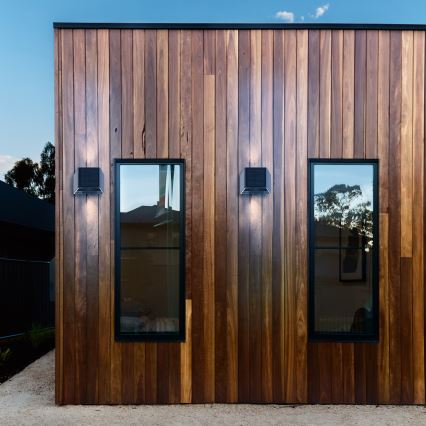 Світильник настінний сонячний LED WINGS LED/2W/1300 mAh 3,7V 6000K IP54 чорний