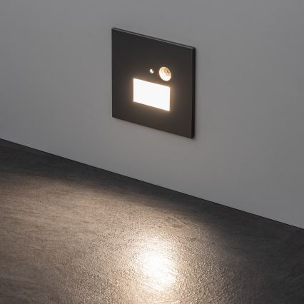 Светодиодный лестничный светильник со встроенным датчиком движения и датчиком сумерек LED/1,5W/230V 3000/4000/6000K серебристый