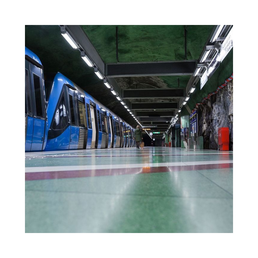 LED светильник для подсветки под шкафчики LED/40W/230V 3000K 116 cm