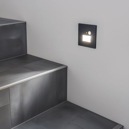 LED Світильник для сходів з датчиком руху LED/1,5W/230V 3000K/4000K/6500K