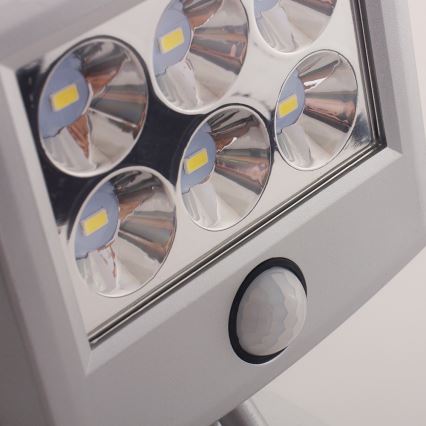 LED Світильник на сонячній батареї з датчиком LED/3xAA IP44