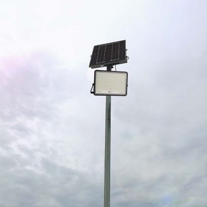 LED Вуличний прожектор на сонячній батареї LED/30W/3,2V 4000K чорний IP65 20000 mAh + пульт дистанційного керування