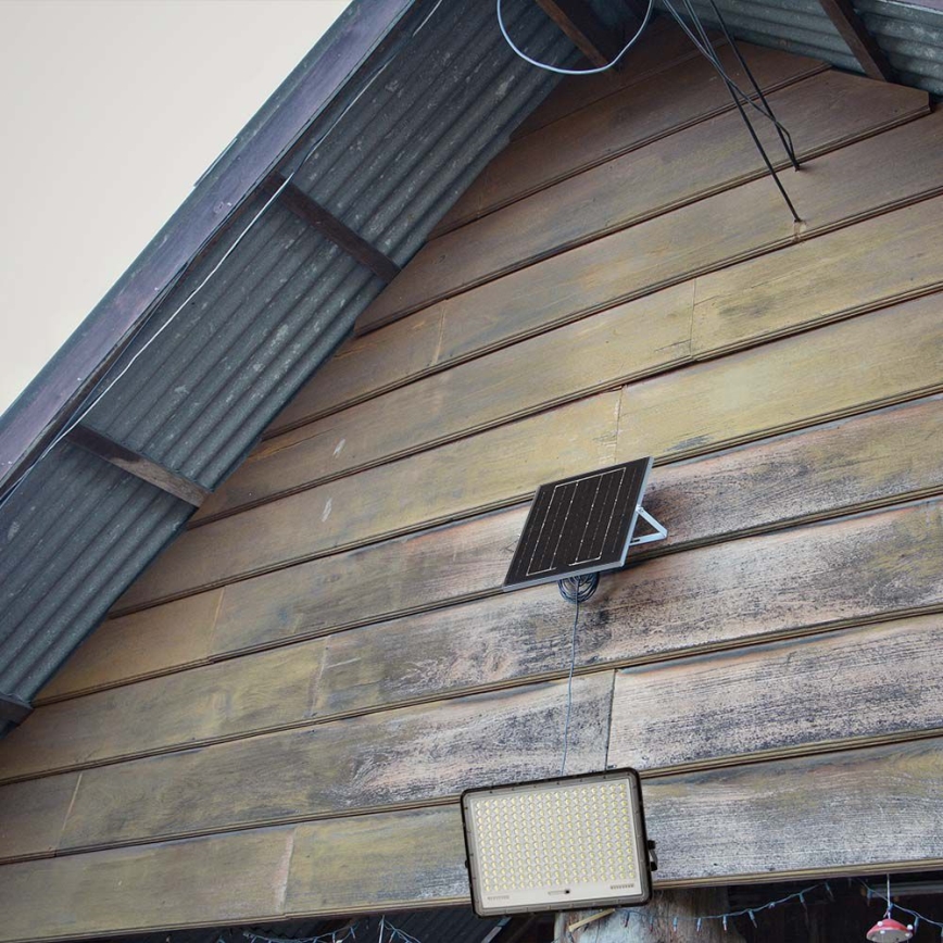 LED Вуличний прожектор на сонячній батареї LED/30W/3,2V 6400K чорний IP65 20000 mAh + пульт дистанційного керування