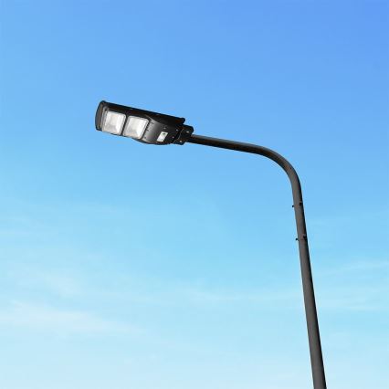 LED Вуличний ліхтар з датчиком руху і освітленості з регулюванням яскравості на сонячній батареї LED/8W/3,2V 6000K IP65 9000 mAh чорний + пульт дистанційного керування