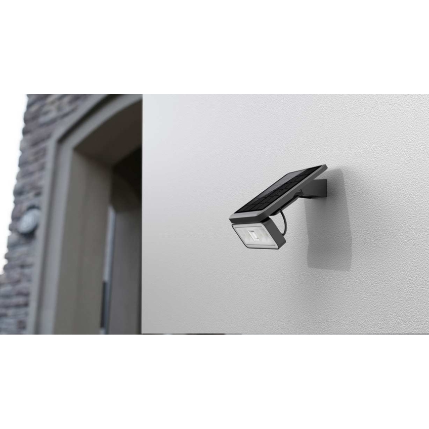 LED Вуличний прожектор на сонячній батареї з датчиком LED/8W/3,7V IP54 чорний