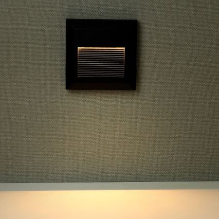 Світильник для зовнішніх сходів LED/2W/230V IP65 4000K чорний