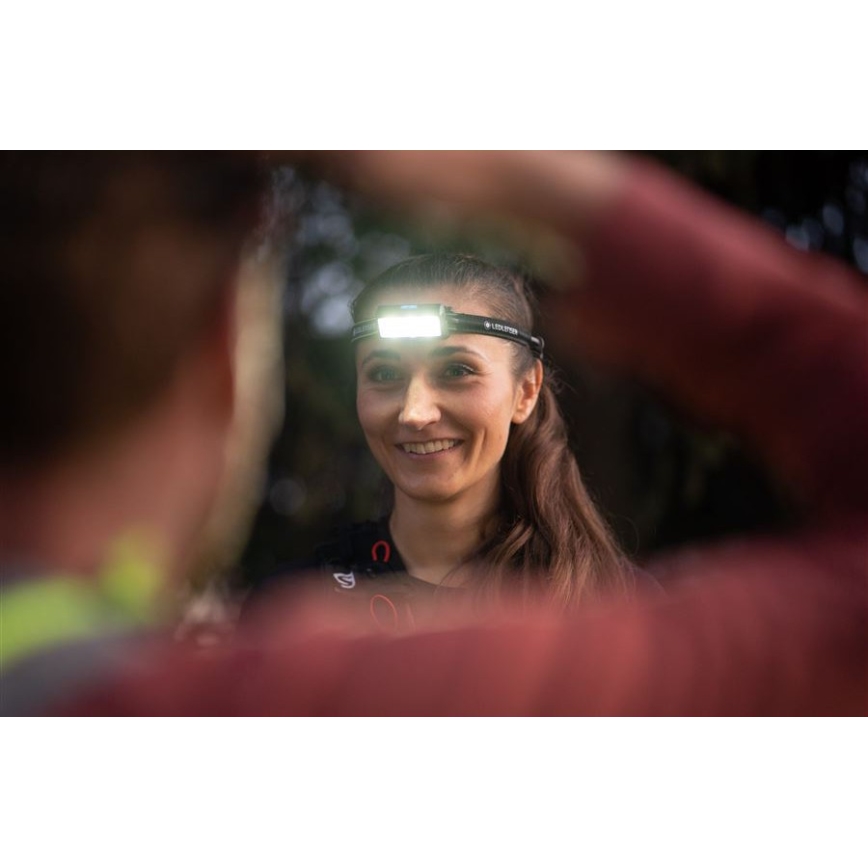 Ledlenser NEO9R - перезаряжаемая светодиодная налобная лампа с регулировкой яркости, аккумулятор 5000 mAh, IP54, 1200 lm, 120 ч, чёрная/синяя