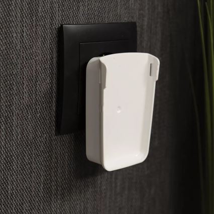 Ledvance - LED орієнтаційний світильник у розетку з датчиком LUNETTA LED/2W/230V