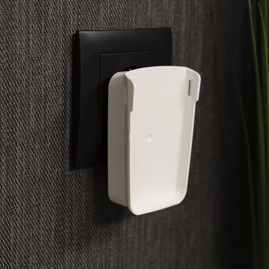 Ledvance - LED орієнтаційний світильник у розетку з датчиком LUNETTA LED/2W/230V