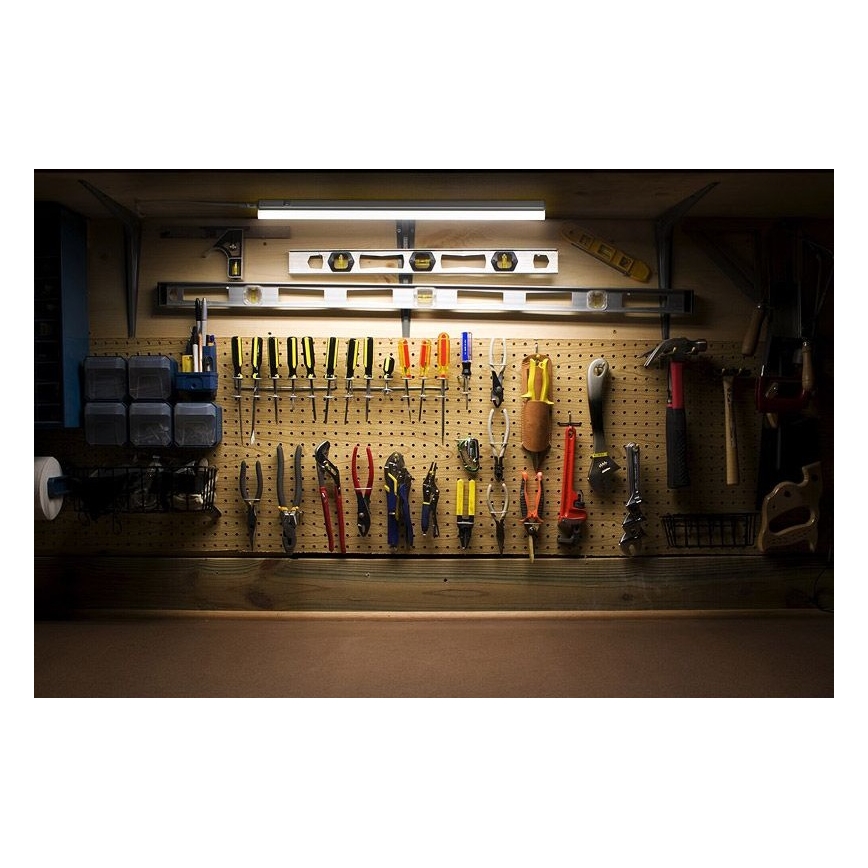 Ledvance - Світильник LED під шафу з датчиком BATTEN LED/4W/230V 32 см