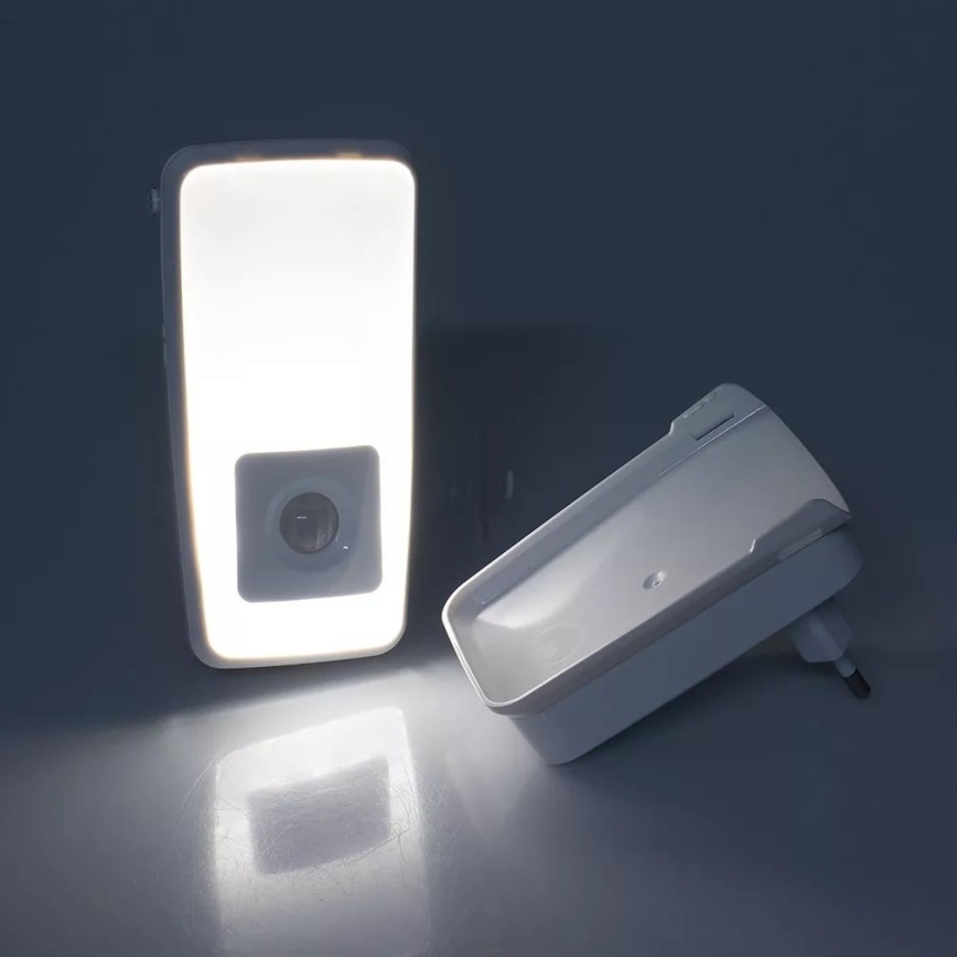 Ledvance - Навігаційний LED світильник в розетку з датчиком LUNETTA LED/2W/230V