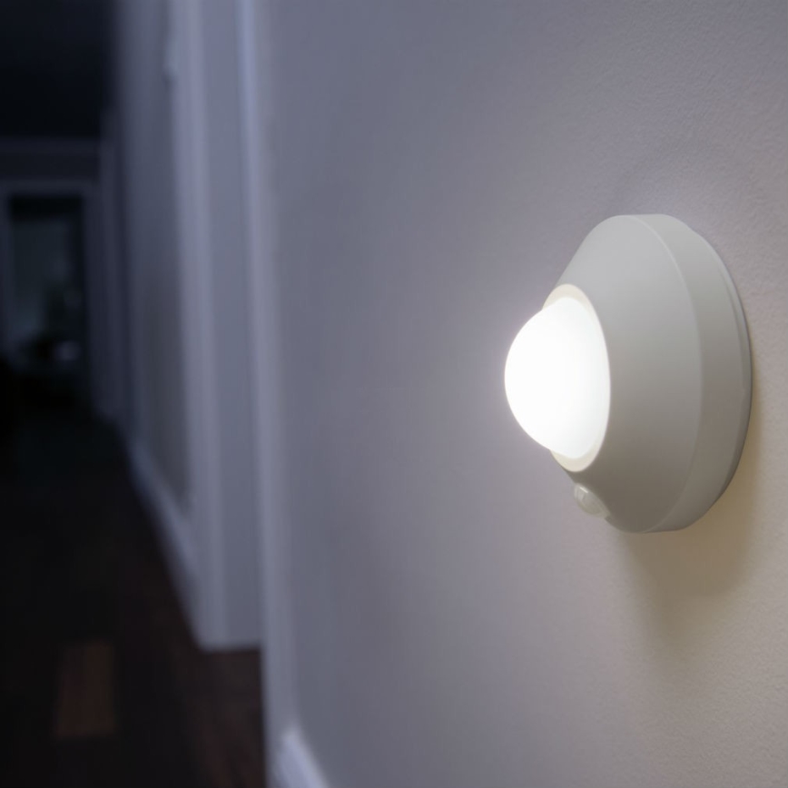 Ledvance - Навігаційний LED світильник з датчиком NIGHTLUX LED/1,7W/3xAA 4000K