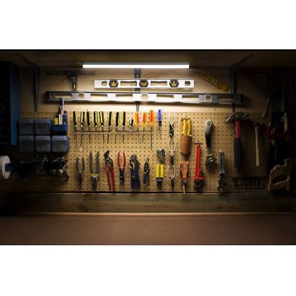 Ledvance - Светильник LED для подвесного монтажа с датчиком BATTEN LED/8W/230V 60 см