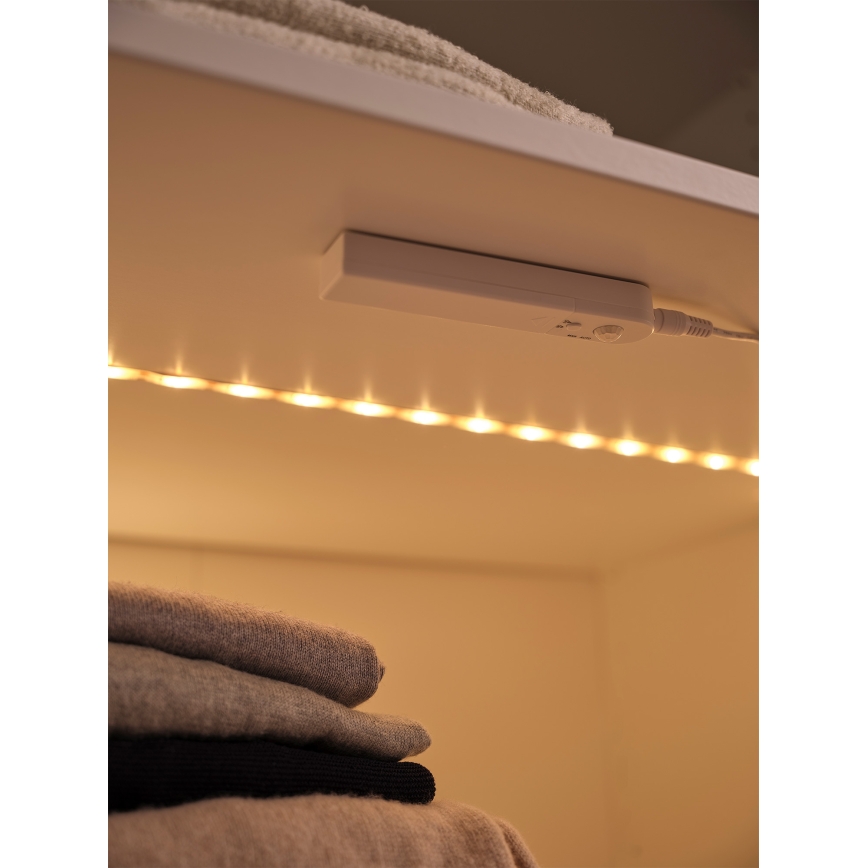 Ledvance - светодиодная лента с датчиком движения FLEX 2m LED/3,6 Вт/4xAA