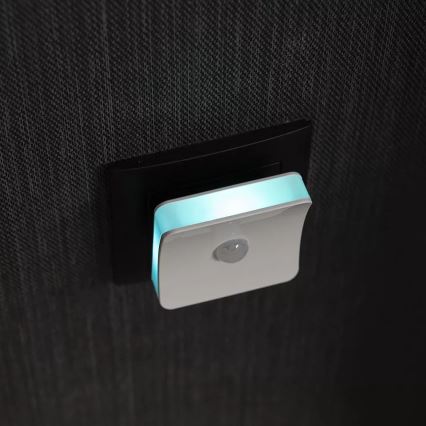Ledvance - Светодиодный навигационный RGB-светильник в розетку с датчиком LUNETTA LED/0,3W/230V