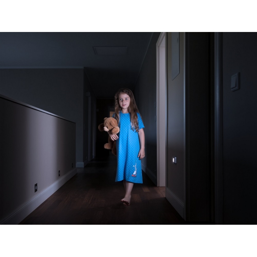 Ledvance - Светодиодный навигационный светильник с датчиком NIGHTLUX LED/0,25W/3xAAA
