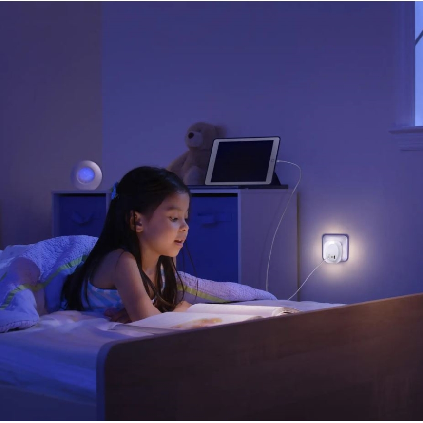Ledvance - Светодиодный ночник в розетку с датчиком и USB LUNETTA LED/12,5W/230V 3000K белый