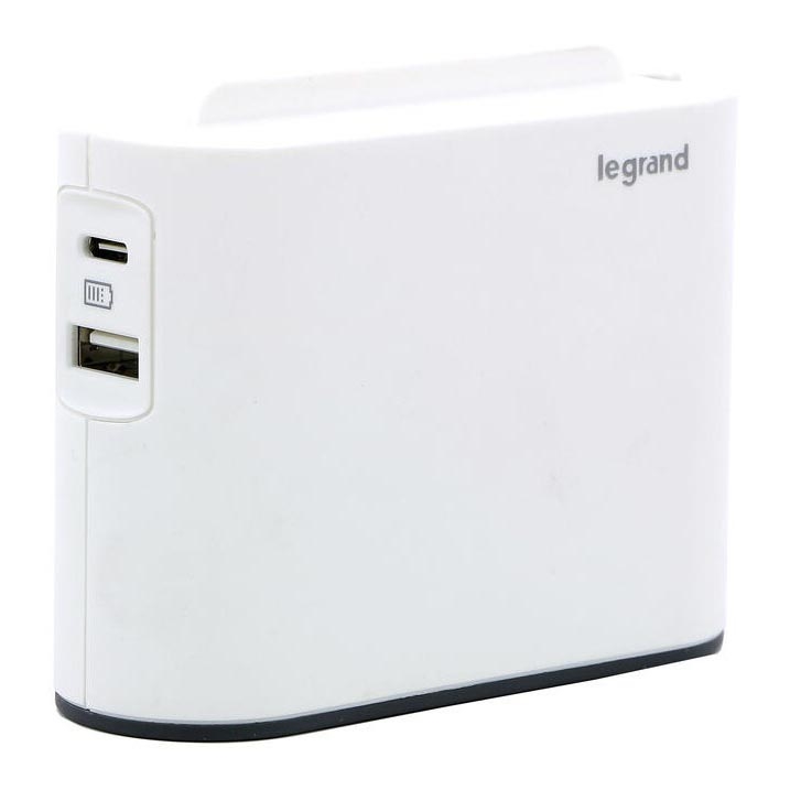 Legrand 049401 - Розетка-розгалужувач 2 розетки Тип C + USB-A + USB-C білий