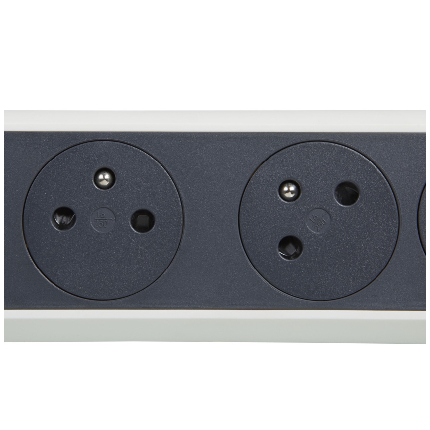 Legrand 049459 - Подовжувач з вимикачем 4 розетки Тип E 3м