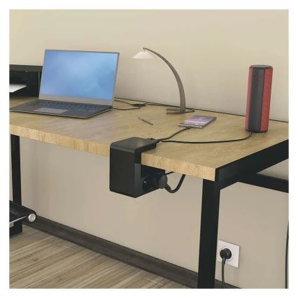 Legrand 050412 - Удлинитель с выключателем для столешницы 4Z Тип E + 2x USB-A 1,5 м черный