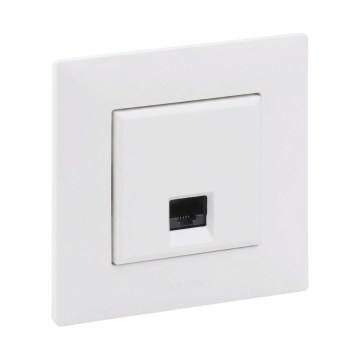 Legrand - Ethernet-розетка RJ45 с рамкой NILOE STEP белая