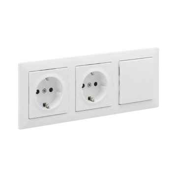 Legrand - Подвійна побутова розетка SCHUKO та однополюсний вимикач № 1 з рамкою SUNO 250V білий