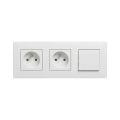 Legrand - Подвійна побутова розетка та однополюсний вимикач № 1 з рамкою NILOE STEP 250V біла