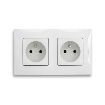 Legrand - Подвійна побутова розетка з рамкою NILOE 250V біла