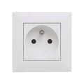 Legrand - Розетка бытовая с рамкой NILOE STEP 250V белая