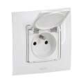 Legrand - Зовнішня розетка для дому з рамкою NILOE 250V IP44 біла